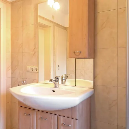 Spacious In Radstadt Near Ski Slopes Lägenhet